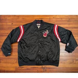 Mitchell and Ness Miami Heat Black Mens Bomber Jacket Size XL.